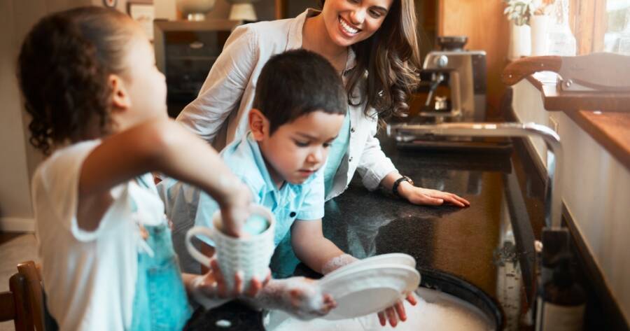 How Chore Chart Apps Teach Kids Responsibility